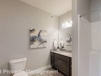 $1,450 / Month Apartment For Rent: Revolutionary Square - #14 Unit 06 - Core 3 Pro...