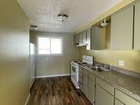 $1,000 / Month Apartment For Rent: 811 Bennett Ave. #2 - CPM Real Estate Services ...