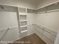 $995 / Month Apartment For Rent: 2212 Savannah Street - Royal Ridge Holdings, LL...