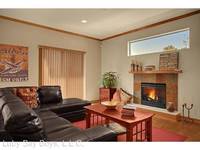 $2,595 / Month Apartment For Rent: 1065 Blaine Avenue NE - #C - Luby Bay Boys, L.L...