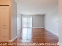 $1,450 / Month Apartment For Rent: 1005 Des Plaines Ave - Grand Park Apartments | ...