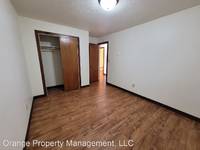 $700 / Month Apartment For Rent: 41 8th & 541 2nd St N Unit 16 - Orange Prop...