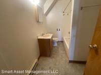 $725 / Month Apartment For Rent: 1816A W Rogers St - Smart Asset Management LLC ...
