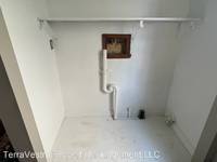 $1,500 / Month Apartment For Rent: 100-102 Green Street - UNit B - TerraVestra Pro...