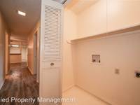 $1,400 / Month Apartment For Rent: 1507 N. Eastman Rd., #D - B1 - 1,062sf 2x1 - Al...