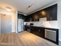 $2,200 / Month Apartment For Rent: 20 W Northwest Hwy - 607 - 20 West Apartments |...