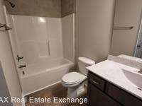 $1,000 / Month Apartment For Rent: 1700-B E 7th Street - RE/MAX Real Estate Exchan...