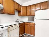 $1,577 / Month Apartment For Rent: 3125 E. Fountain Blvd. - American Capital Realt...