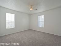 $895 / Month Apartment For Rent: 2833 NW Mobley Avenue - Hometown Realty | ID: 1...