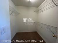 $1,249 / Month Apartment For Rent: 1500 Gatewood Ave - Unit 116 - Real Property Ma...