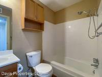 $600 / Month Apartment For Rent: 301 W. Davis 5 - Davis Properties, LLC | ID: 11...