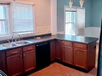 $850 / Month Apartment For Rent: 1214 W Monroe - 1214 - Kennedy Schempp Properti...