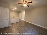 $800 / Month Apartment For Rent: 5002 Worth Way - D5 - South Central Property Ma...