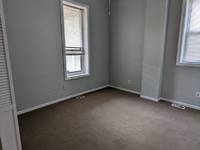 $1,095 / Month Apartment For Rent: 1646 Summit St. Unit A - Champagne Property Man...