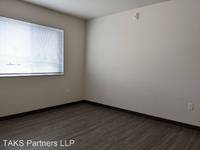 $825 / Month Apartment For Rent: 1303 1st St W - 312 - Park West Apartments | ID...