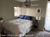 $2,025 / Month Home For Rent: 4668 Pinnacle Trail - Teton Valley Property Man...
