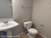 $2,800 / Month Room For Rent: 51 E Green - Smile Student Living | ID: 11515126