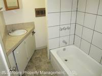 $850 / Month Apartment For Rent: 412 N. Ivy St #2B - J&L Moore Property Mana...