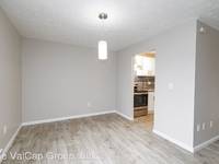$1,250 / Month Apartment For Rent: 7 Dorchester Drive Apt 116 - The Evalee Apartme...