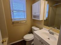 $725 / Month Apartment For Rent: 1721 E 33rd #8 - Magnolia/Connecticut Place | I...