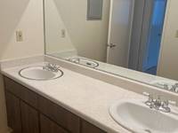 $2,000 / Month Apartment For Rent: 1930 Sycamore #8 - Ally Property Management Inc...