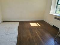 $1,400 / Month Apartment For Rent