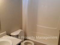 $700 / Month Apartment For Rent: 1337 Canyon Rd- 17 - Revolution Property Manage...