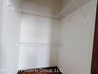 $1,250 / Month Apartment For Rent: 122 S. Walnut St. #305 - MiddleTown Property Gr...