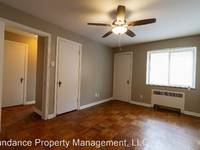 $1,350 / Month Apartment For Rent: 2217 Victory Parkway Apt C1 - Sundance Property...