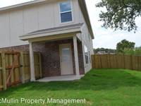 $1,495 / Month Apartment For Rent: 1709 B Montell St - McMullin Property Managemen...