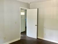 $895 / Month Apartment For Rent: 731 Silver Street Upper - Cantey & Company,...