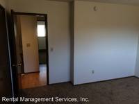 $1,595 / Month Apartment For Rent: 5507 NE 12th Av - Rental Management Services, I...