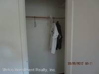 $1,595 / Month Apartment For Rent: 2330 S Louis Ln - Metco Investment Realty, Inc....