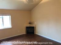 $2,095 / Month Apartment For Rent: 410 SW Johnson - Willamette Meadow Property Man...