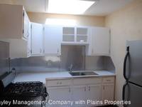 $950 / Month Home For Rent: 910.5 1st Ave Unit 05 - Hayley Management Compa...