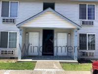 $995 / Month Apartment For Rent: 1821 Plaza Way - 14 - Windermere Property Manag...