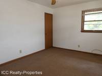 $875 / Month Apartment For Rent: 1543 1/2 22nd Avenue - ICC Realty-Properties | ...