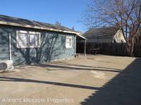 $900 / Month Home For Rent: 508 E. Oak St. B - Almond Blossom Properties | ...