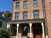 $1,600 / Month Apartment For Rent: 43 Johnston Street Apt#1 - 43 Johnston St. Apt#...