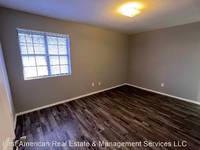 $950 / Month Apartment For Rent: 1708 Shadywood Lane Unit #35 - First American R...