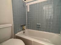 $550 / Month Apartment For Rent: 475 W. Grand Ave, - 28 - ManCo Property Service...