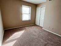 $800 / Month Apartment For Rent: 1701 N Rosewood Ave Apt 5 - Management Advantag...