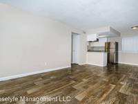 $1,815 / Month Apartment For Rent: 3925 75th Way N. Apt 3 - Discover Comfort &...
