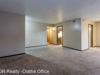 $975 / Month Apartment For Rent: 1110 W Virginia Lane Apt-05 - KDR Realty -Olath...