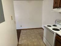 $850 / Month Apartment For Rent: Dunlop - Unit 7 56 Dunlop Ave 7 - CC Property M...