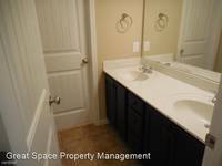 $1,395 / Month Apartment For Rent: 648 Stowe Ct. Building 1 F - Great Space Proper...