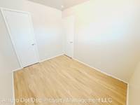 $925 / Month Apartment For Rent: 528 Vermont Street NE - Unit A - Arroyo Del Oso...