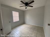 $675 / Month Apartment For Rent: 903 W. First St. - #2 - Red Door Real Estate Se...