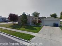$1,199 / Month Apartment For Rent: 3412 S. Mockingbird Way - B - Concept Property ...
