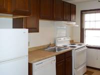 $915 / Month Apartment For Rent: 116 Groveland Avenue #4 - Stevens Community Apa...